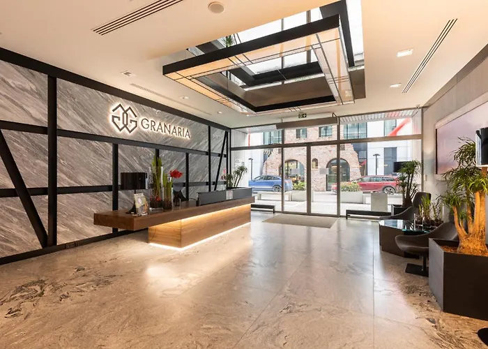 Flatbook-granaria Premium With Sauna In The Center